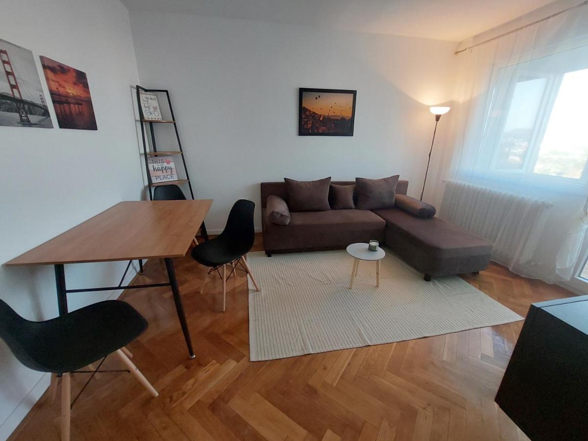 Eli'S Apartments -Ultracentral Near Palas Yaş Dış mekan fotoğraf