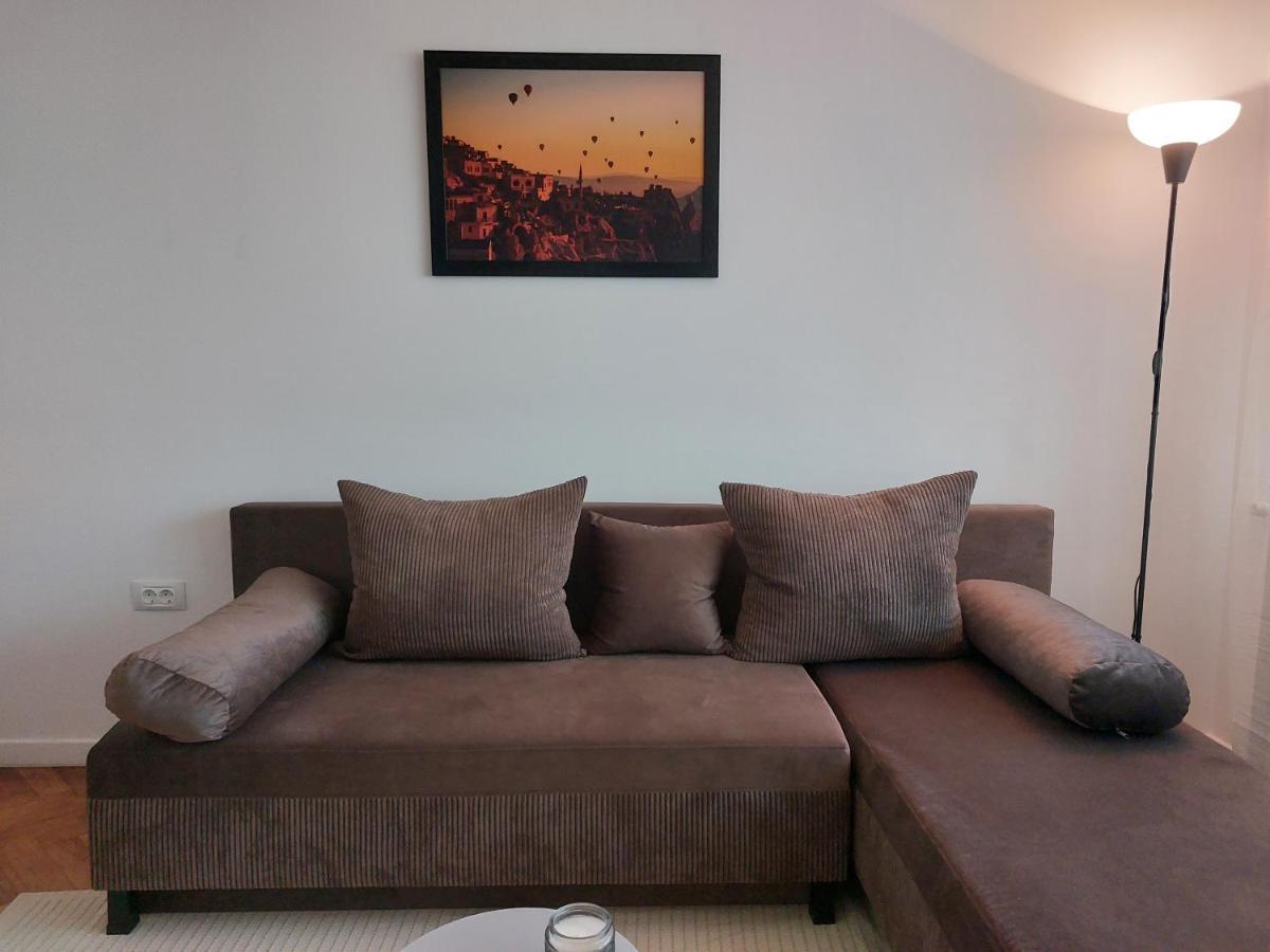 Eli'S Apartments -Ultracentral Near Palas Yaş Dış mekan fotoğraf