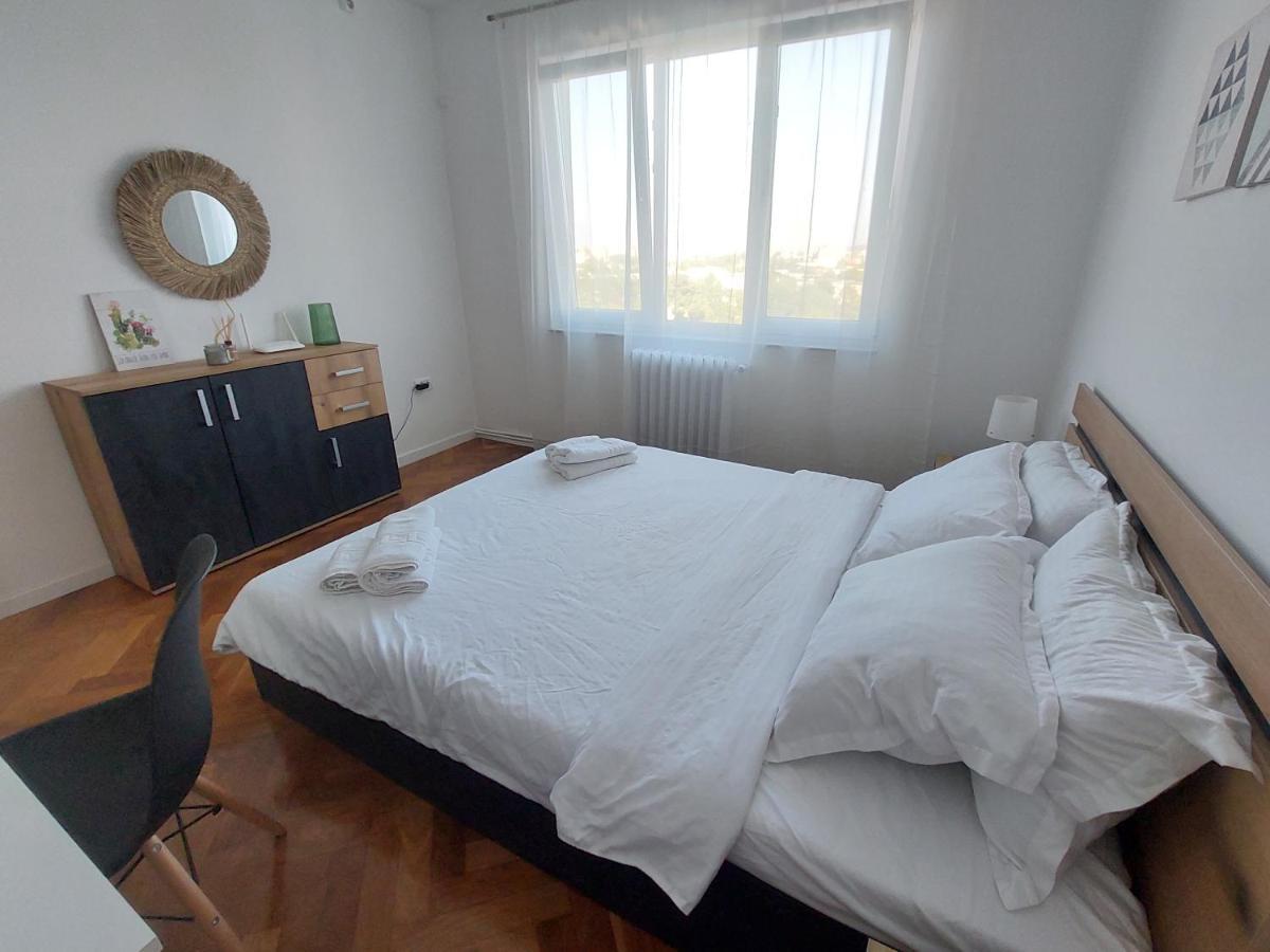 Eli'S Apartments -Ultracentral Near Palas Yaş Dış mekan fotoğraf